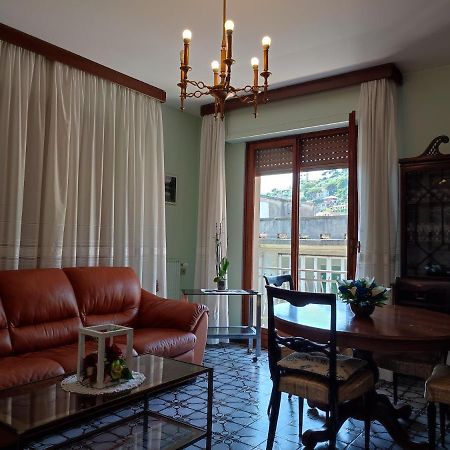 La Casa Di Yuri - Free Private Parking & Air Conditioning Рекко Экстерьер фото