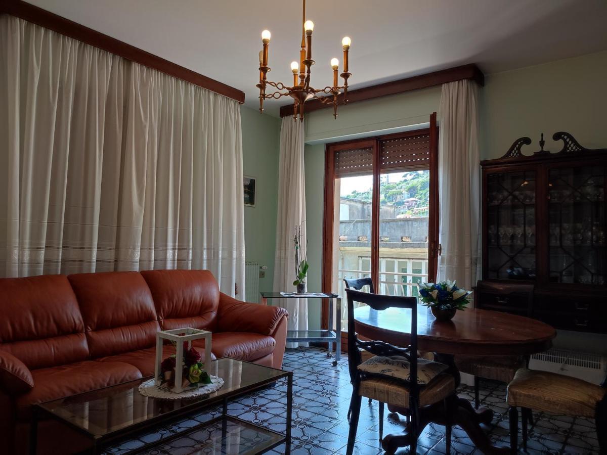 La Casa Di Yuri - Free Private Parking & Air Conditioning Рекко Экстерьер фото